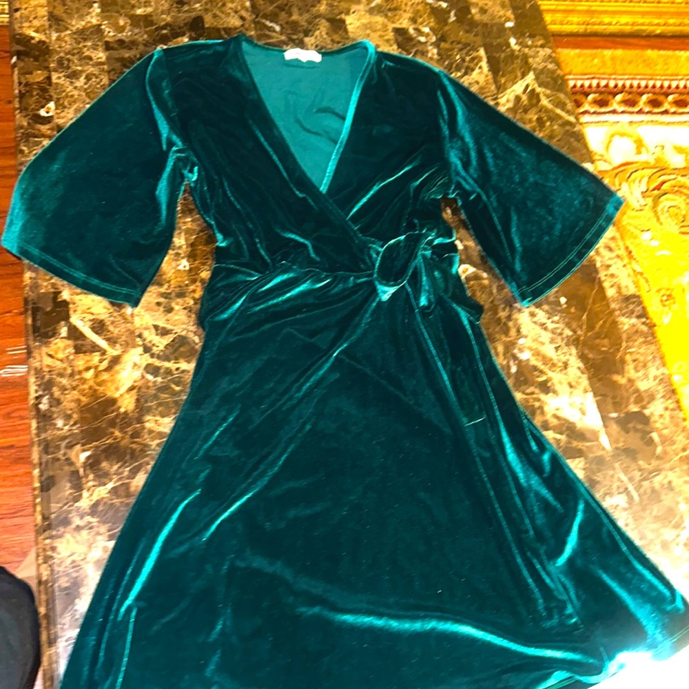 Green flush beautiful Medium Dress 👗